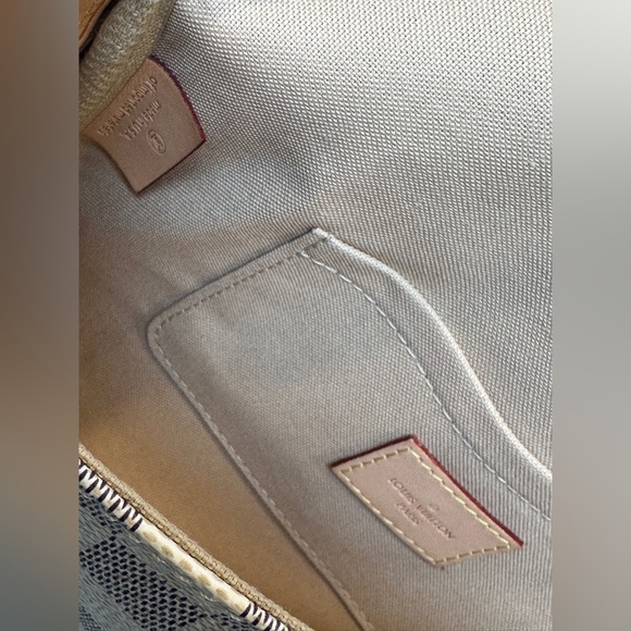 Louis Vuitton Damier Azur Favorite MM - Picture 7 of 15